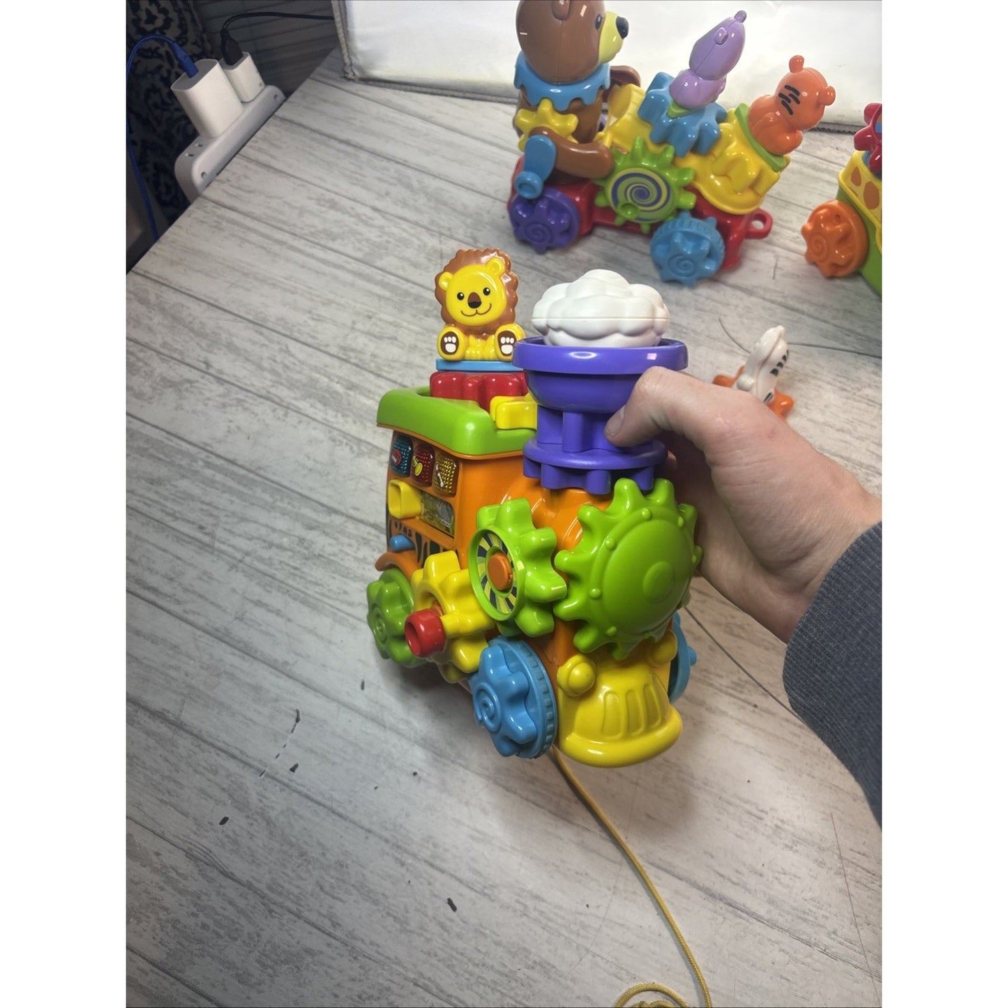VTech GearZooz Roll and Roar Animal Train Musical Gears Smart Play WORKS