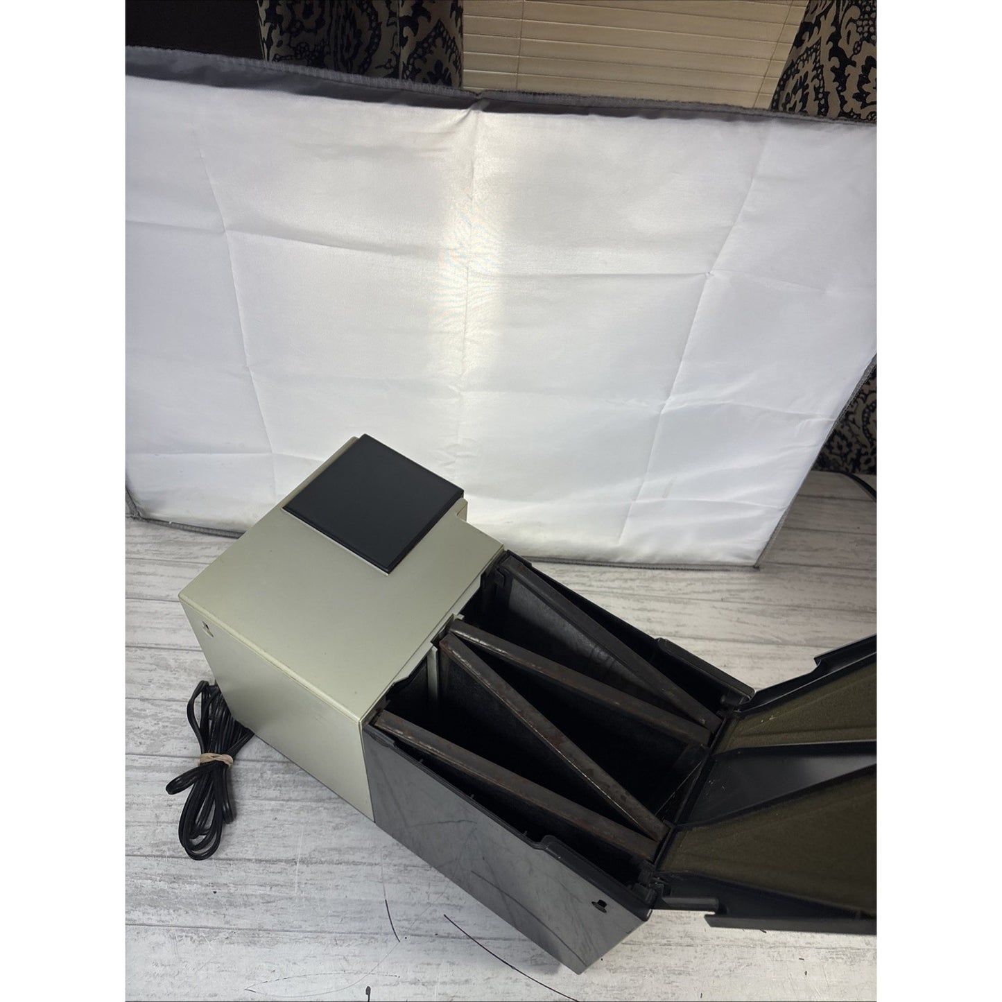 Bionaire F-150 S Air Purifier / Ionizer Tabletop Cleaner - Tested