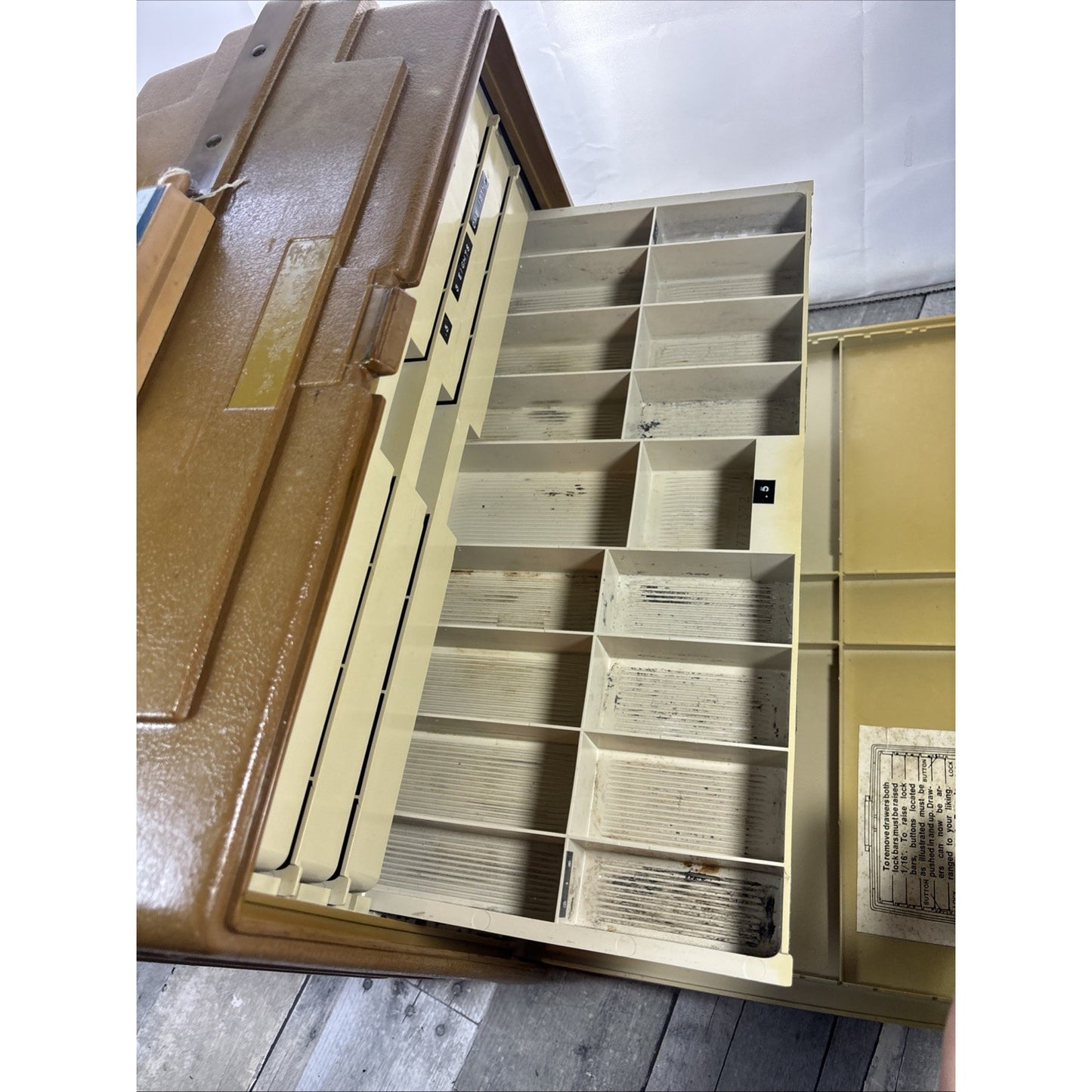 Vintage Plano 7777 Fishing Tackle Box Multi Tray Organizer Olive Tan 70s