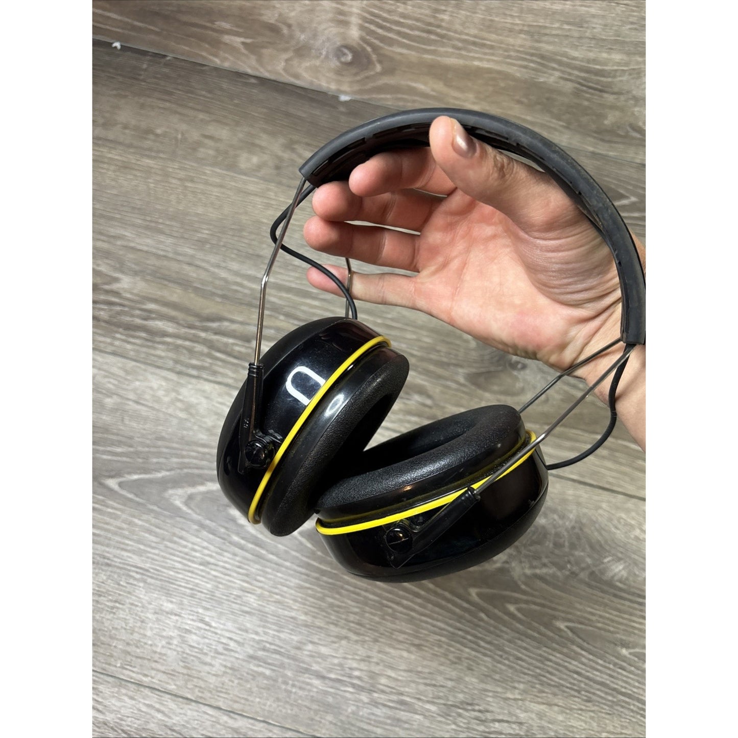 3M WorkTunes Connect Hearing Protection Headphones Noise Cancellation Bluetooth