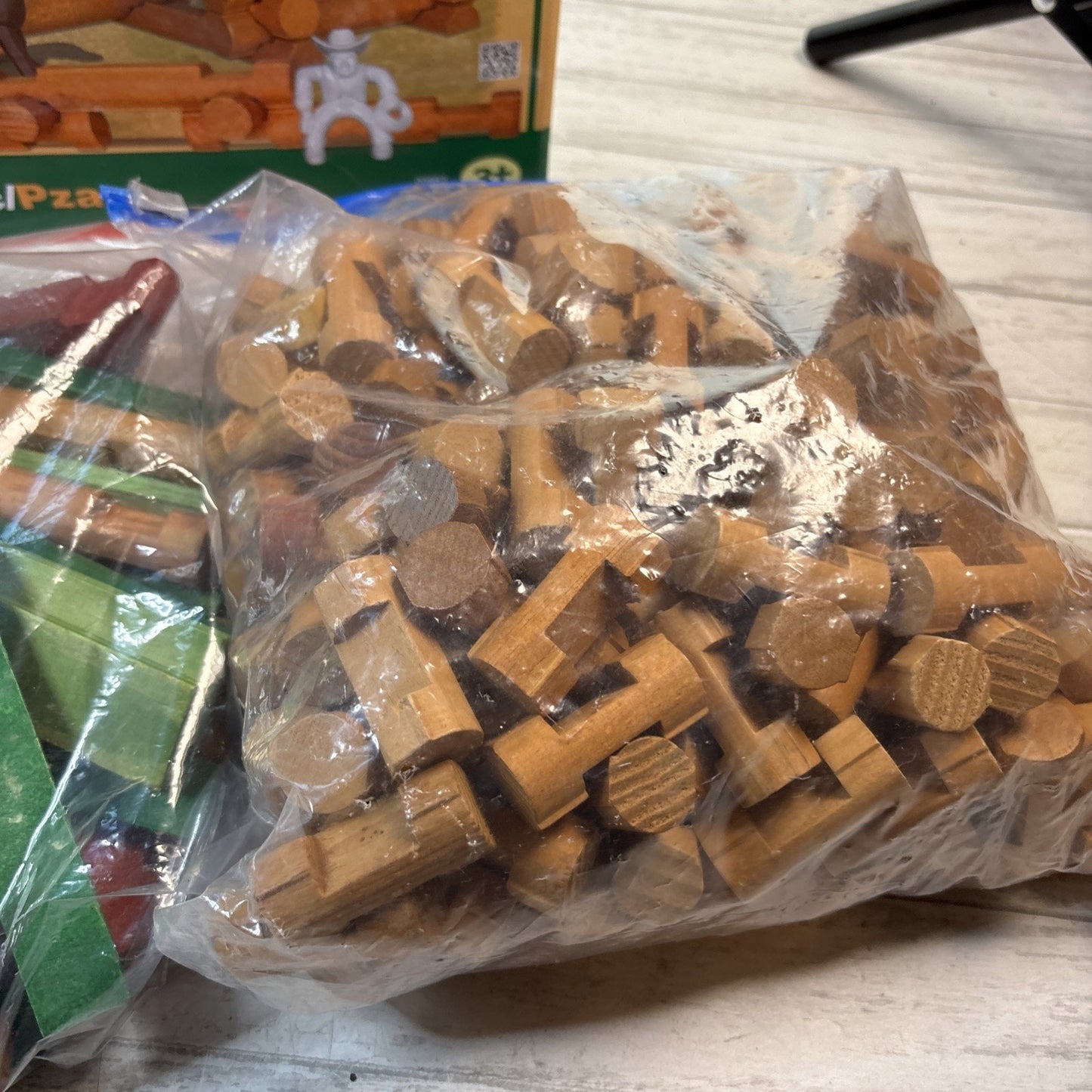Lincoln Logs - Grand Pine Lodge - Incomplete