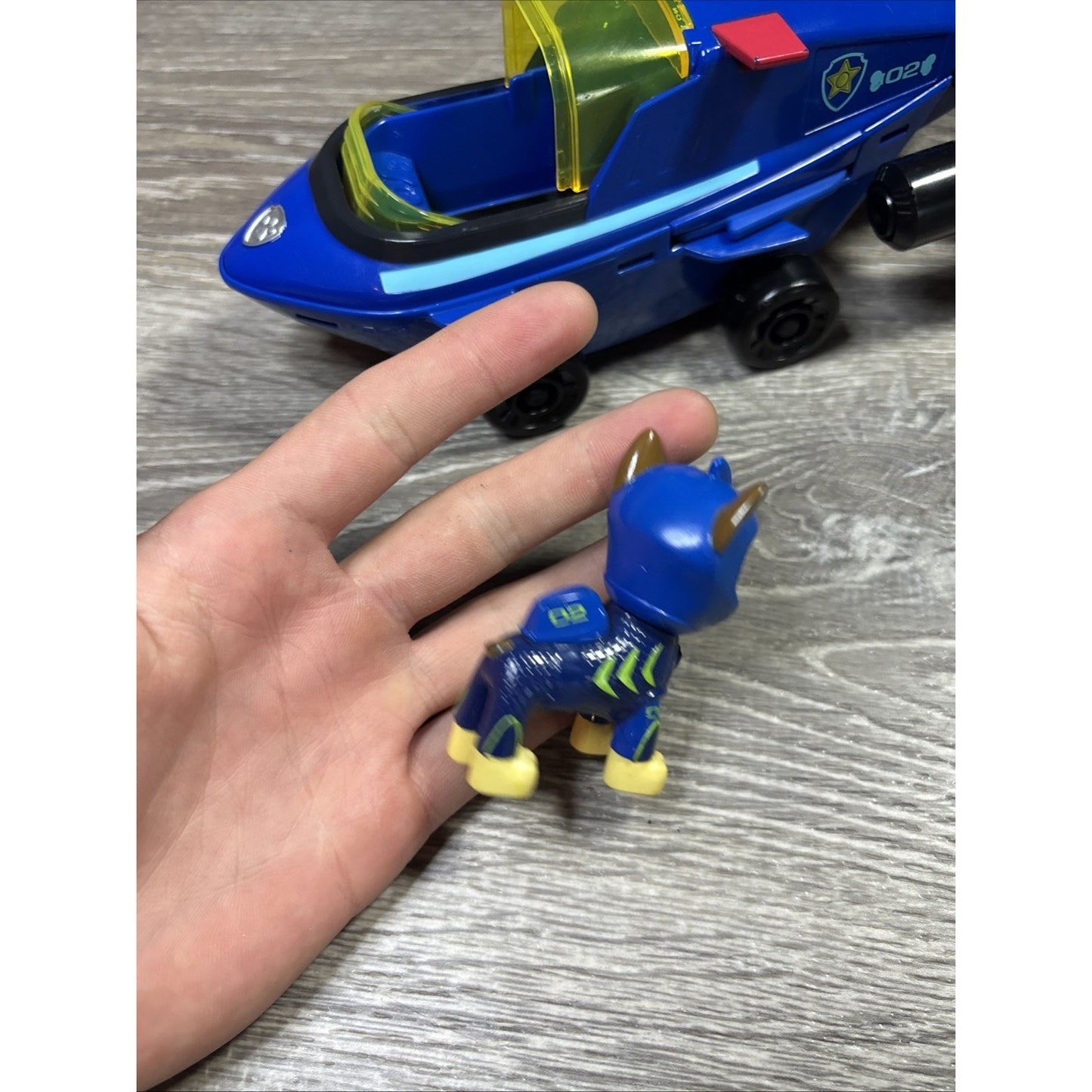 Paw Patrol Aqua Pups, Chase Transforming Shark Vehicle & Figure Set Blue Toy