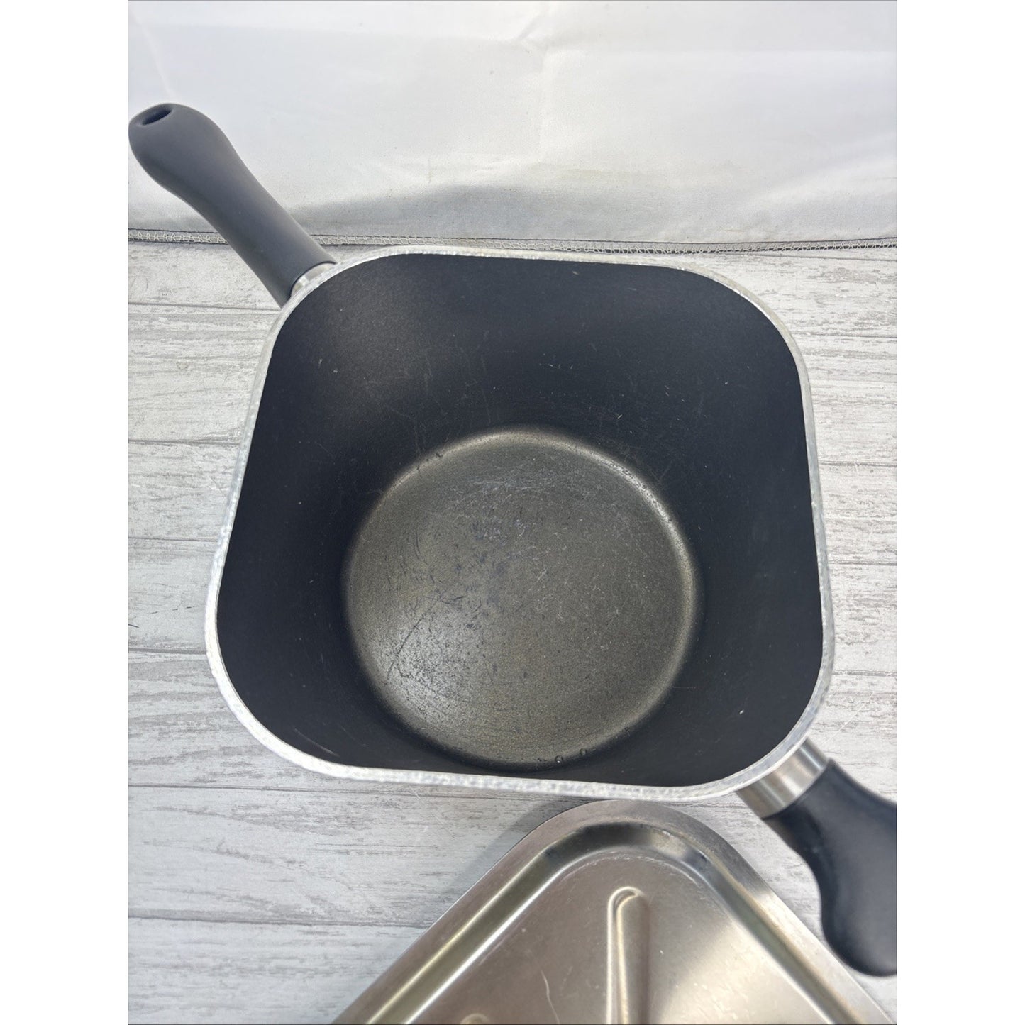 Wear-Ever Air Fryer 3Qt Allegro Stockpot Aluminum Non-stick Dutch Oven Saute Pan