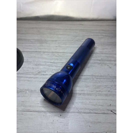 MAG-LITE LARGE 2 D Cell MAGLITE 10” Blue Flashlight Made In USA Ontario VTG