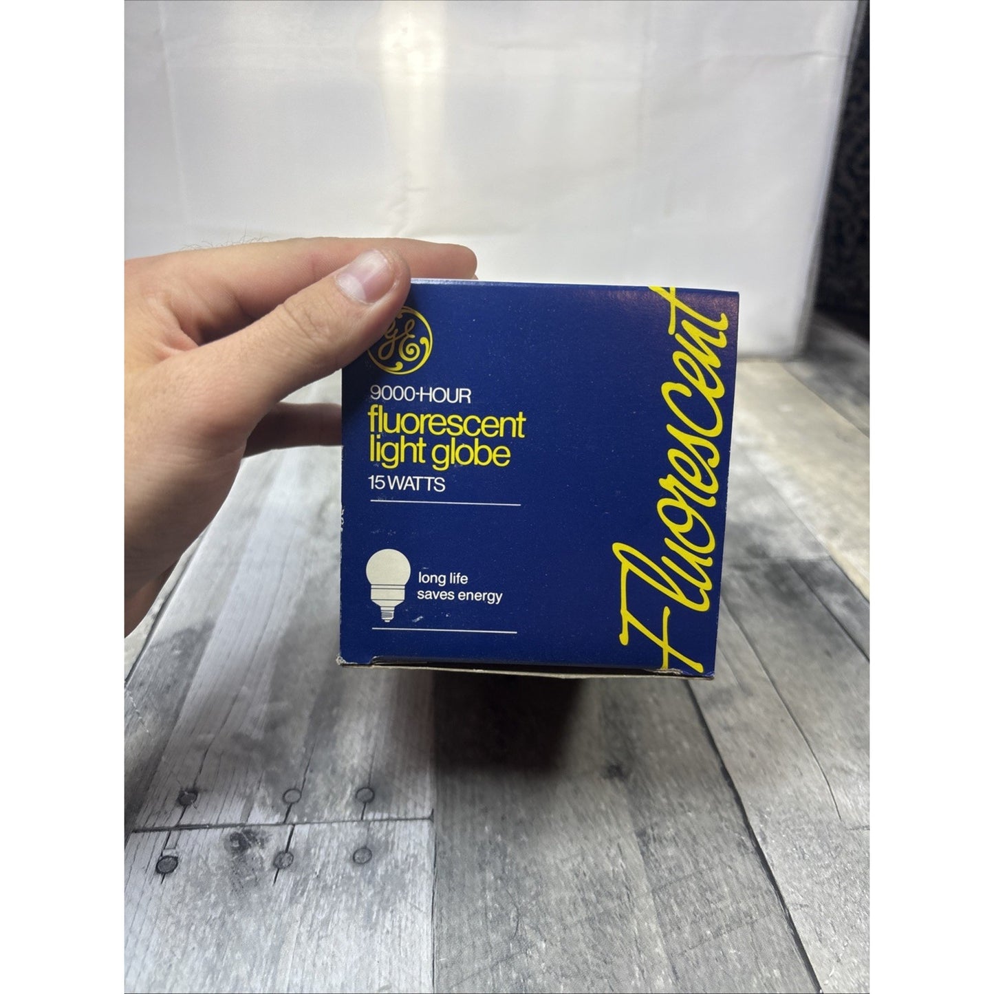 GE 9000 Hour 15 WATT Energy Saving Fluorescent Light Bulb Standard Base FLB15