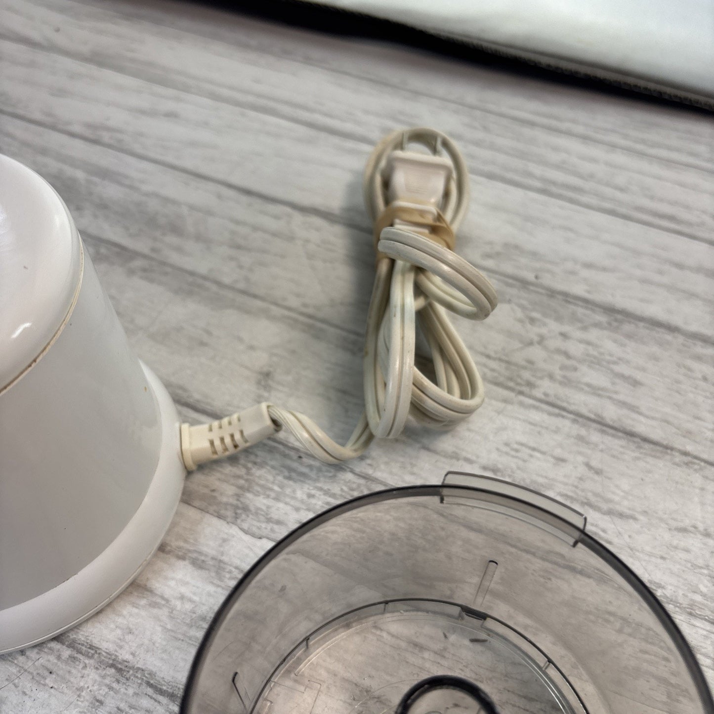 BETTY CROCKER MINI CHOPPER COMPACT FOOD PROCESSOR MODEL BC-1401