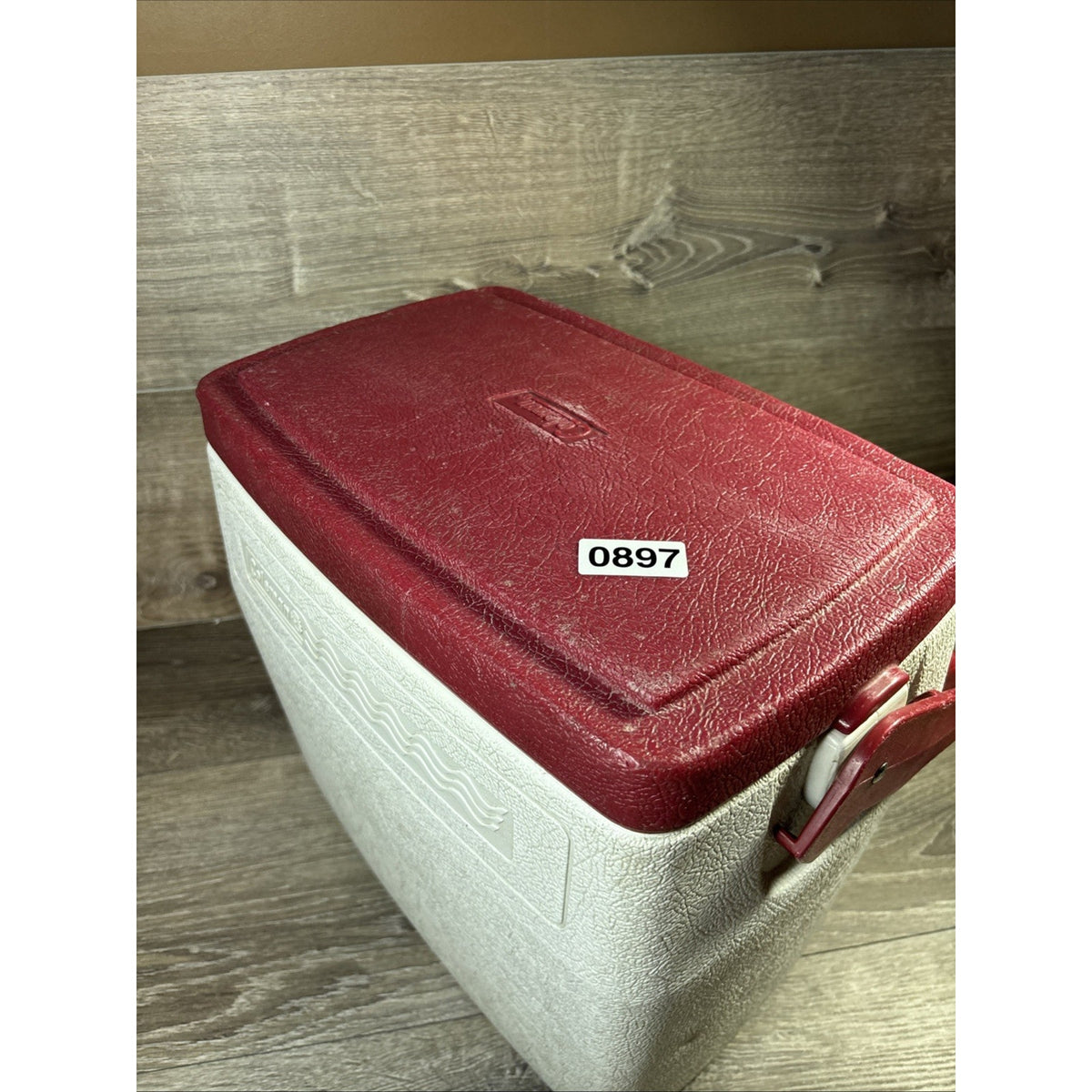 Vintage 1996 Coleman 5274 16 Qt Oscar Cooler White/Red Made in USA