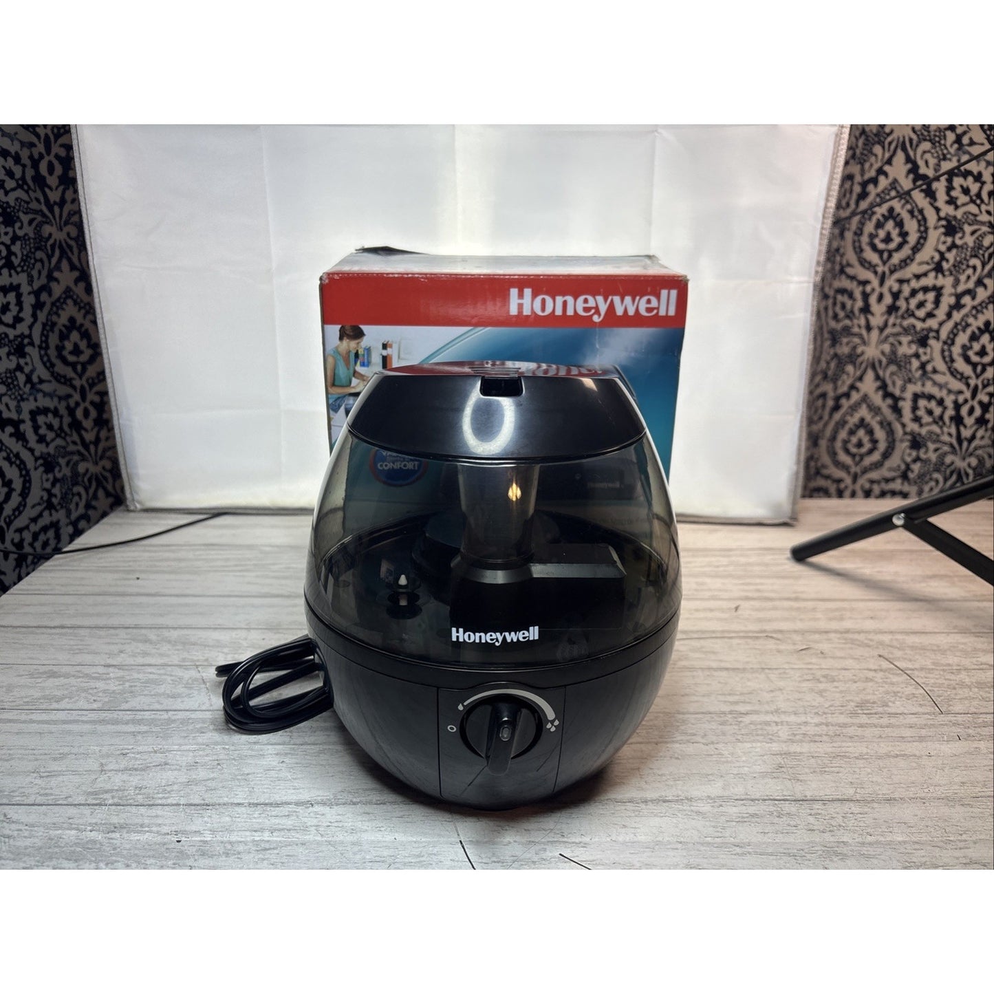 Honeywell MistMate Ultrasonic Cool Mist Humidifier HUL520B Black