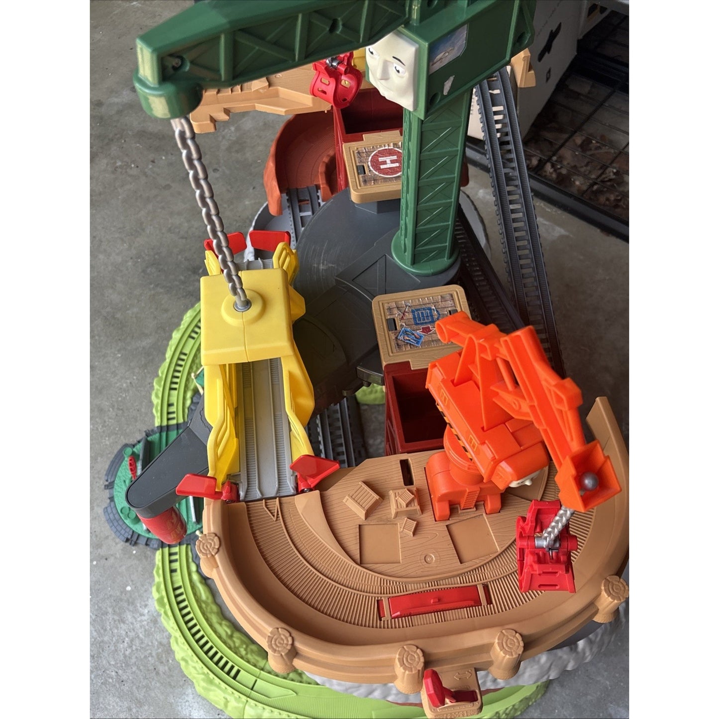 Thomas & Friends Trains & Cranes Super Tower Track Set (Will ship disassembled)
