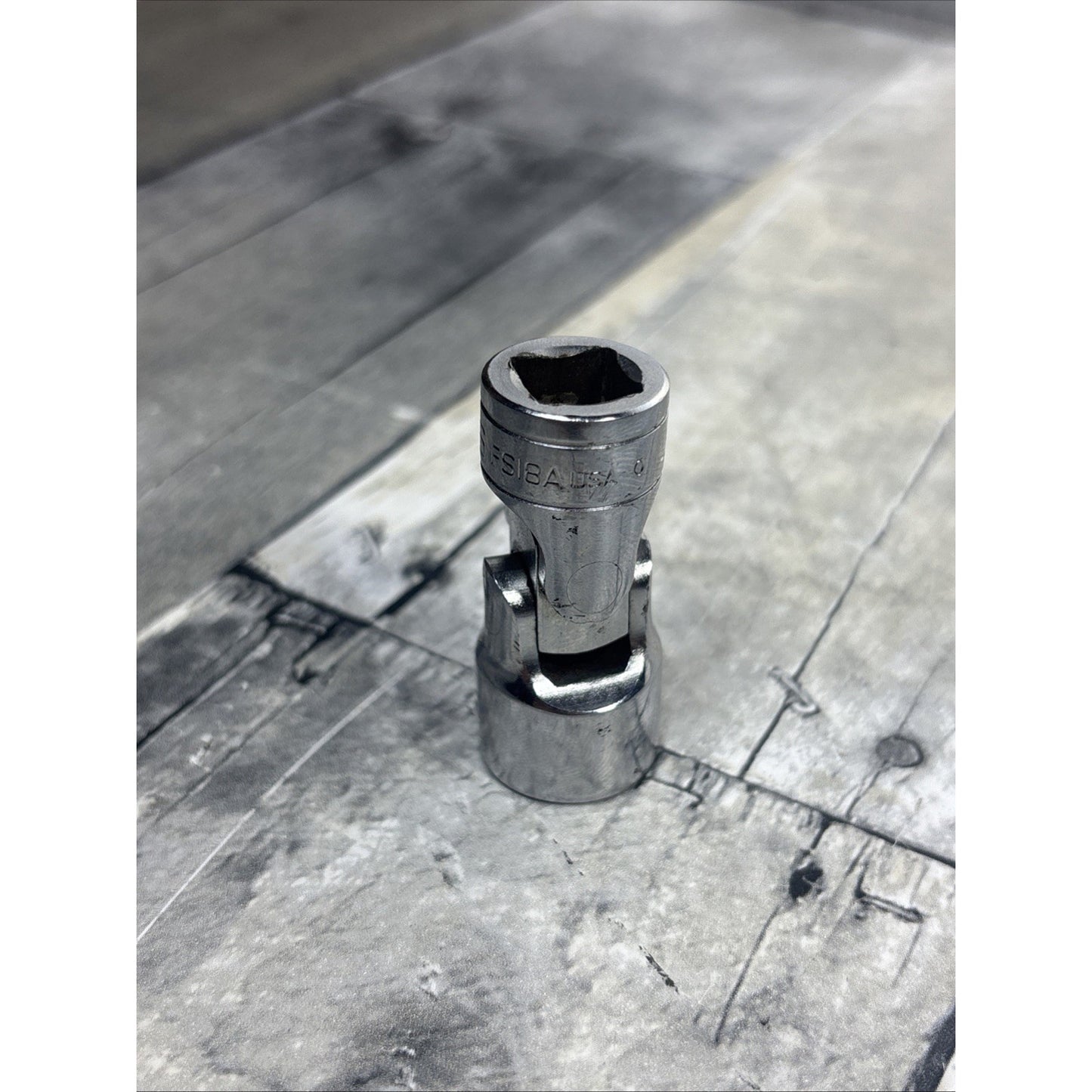 Snap On #FS18A - 9/16”, SAE, Swivel Socket, 3/8" Drive, 6 Point, Chrome-USA