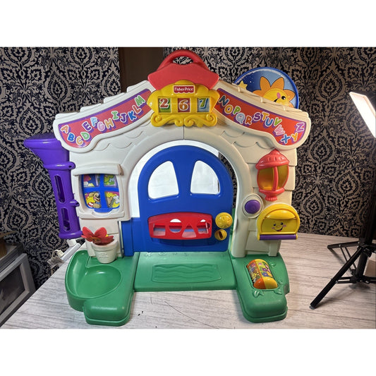 Vintage 2004 Fisher Price Laugh And Learn House - 2 Interactive Play Modes