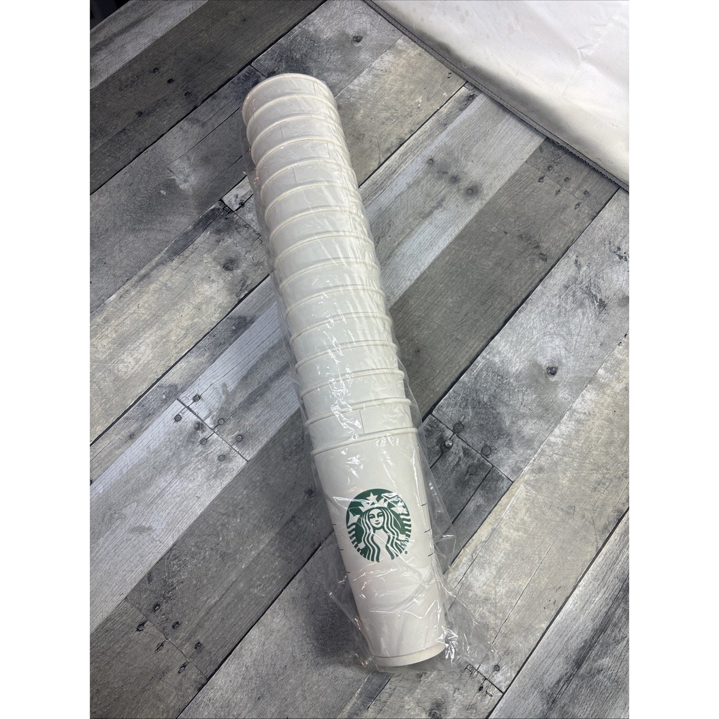 STARBUCKS Disposable PAPER CUPS Venti Large (24 Oz) New & Sealed - 15 Count