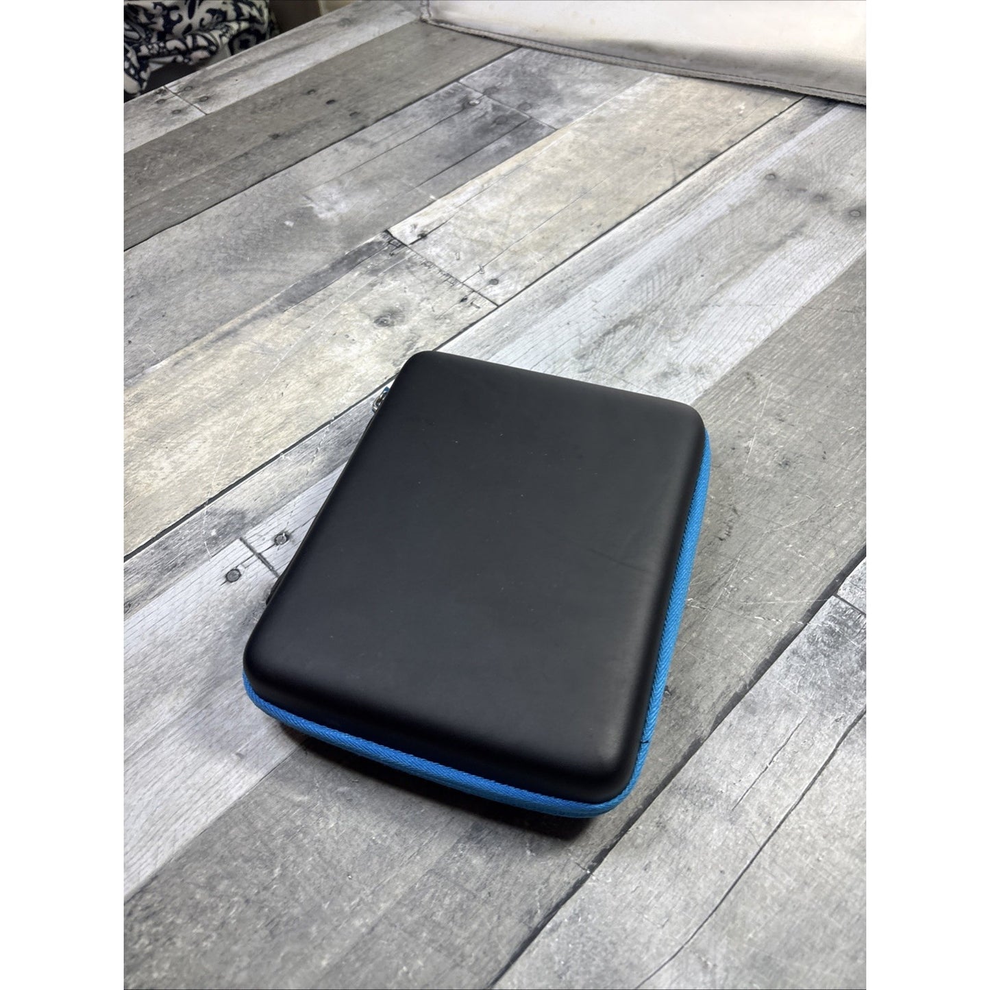 Nintendo 3DS Black Padded Travel Carrying Case Hard Shell Console Games