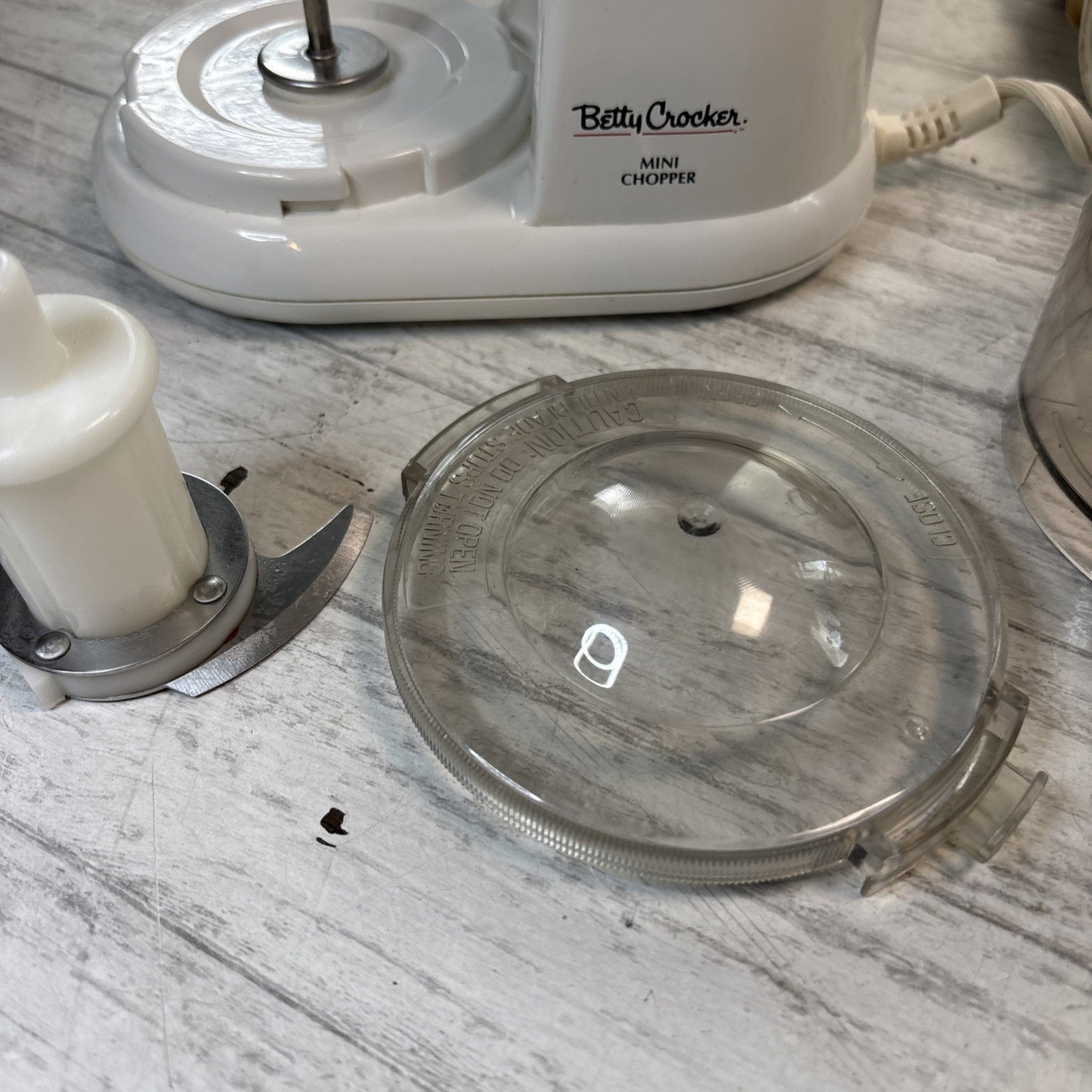 BETTY CROCKER MINI CHOPPER COMPACT FOOD PROCESSOR MODEL BC-1401