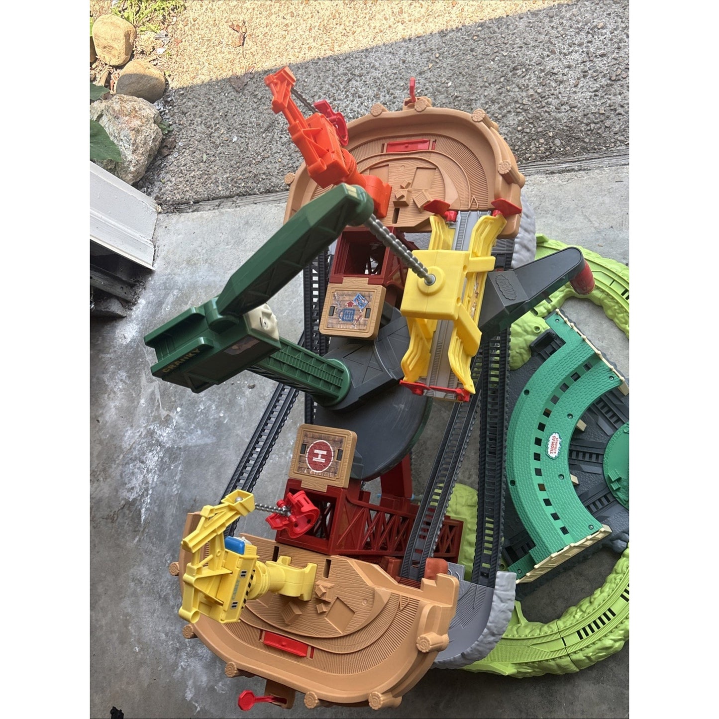 Thomas & Friends Trains & Cranes Super Tower Track Set (Will ship disassembled)