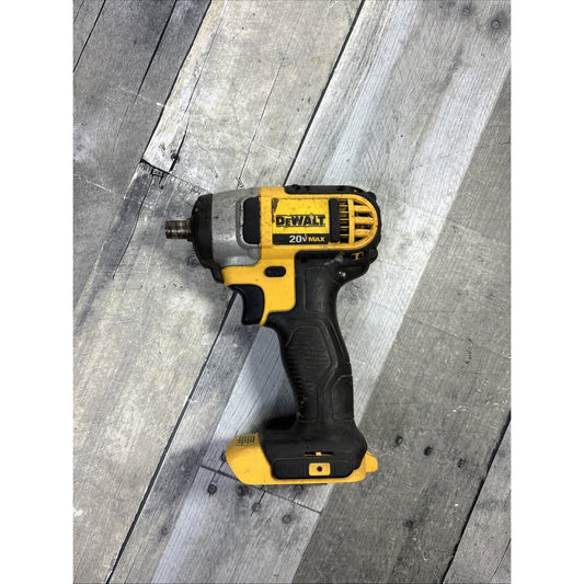 DEWALT DCF885 20V MAX 1/4in Keyless Impact Driver Compact Tool.