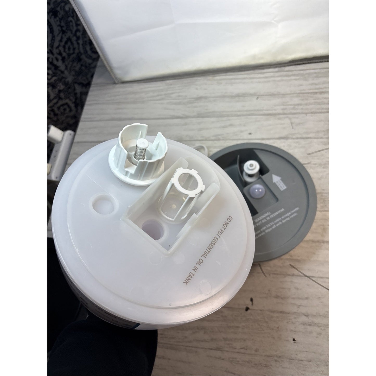 Homedics Cool Mist Total Comfort Ultrasonic Humidifier Model UHE-CM18