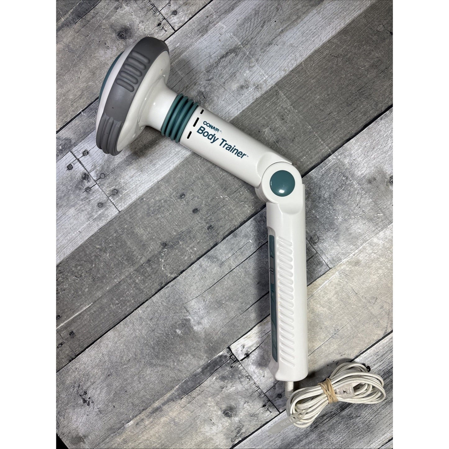 Conair Body Trainer 2-Speed Wand Massager Adjustable Neck 16" WM50FF