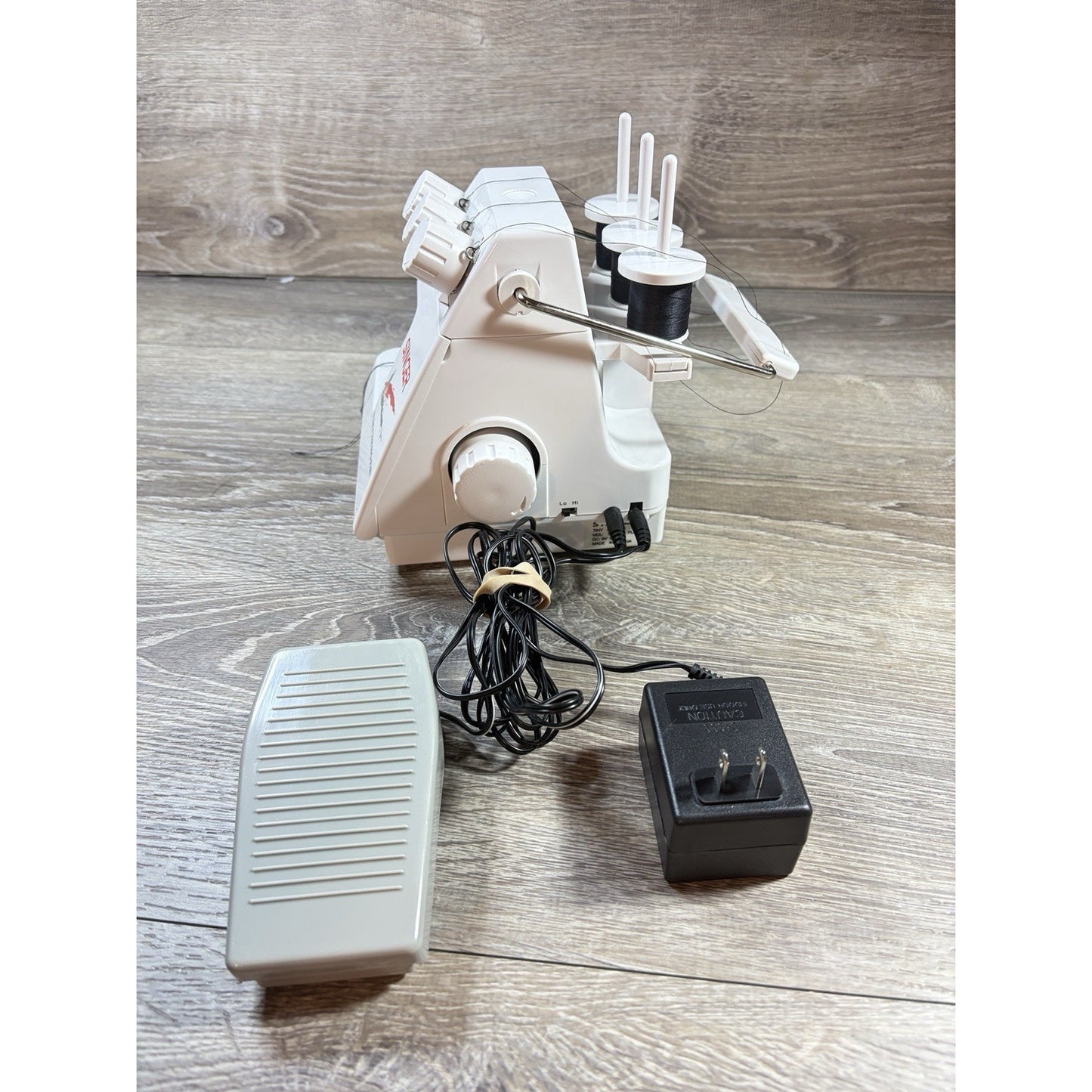 Singer Tiny Serger TS380A Overedging w/ Pedal & Power Cord Portable Tested