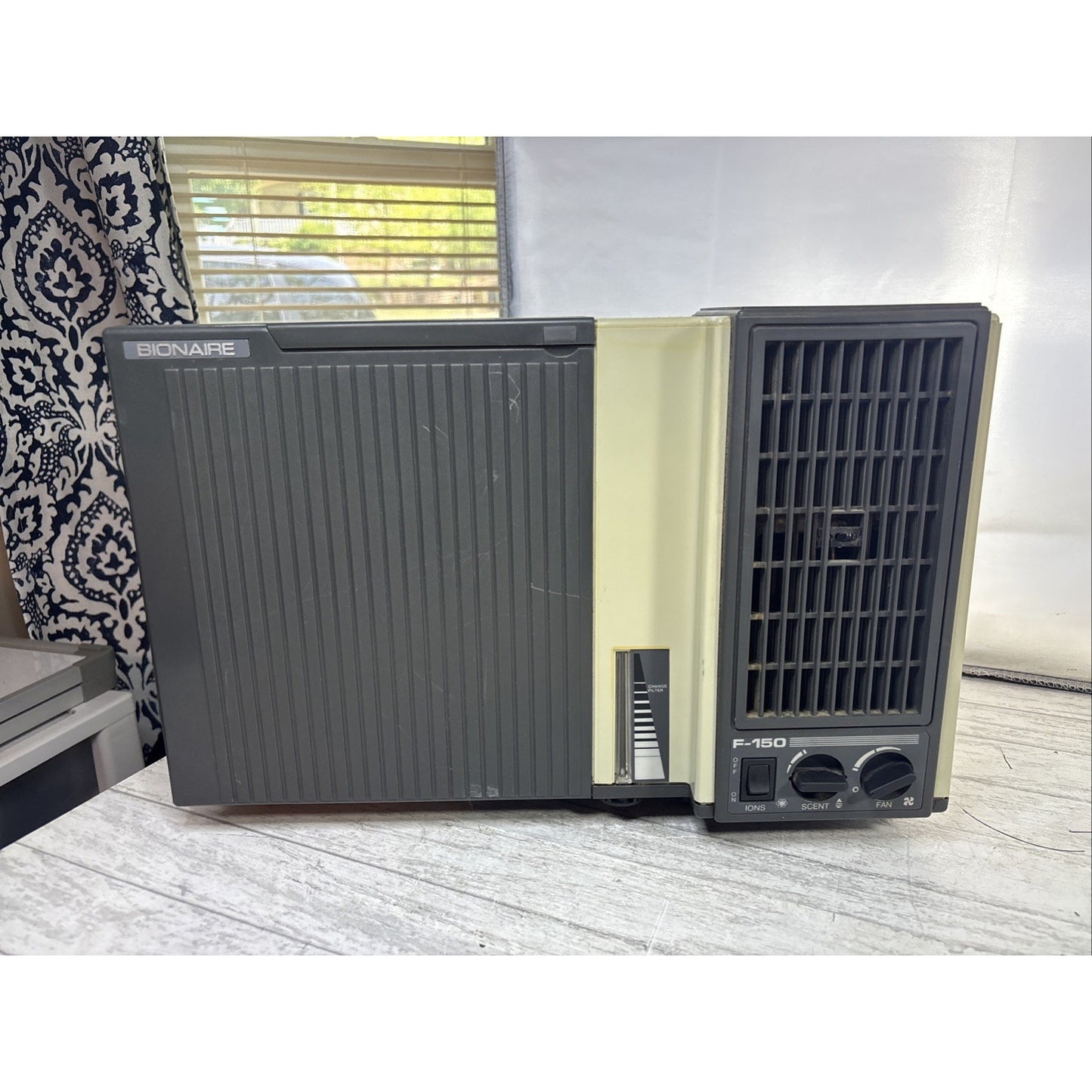 Bionaire F-150 S Air Purifier / Ionizer Tabletop Cleaner - Tested
